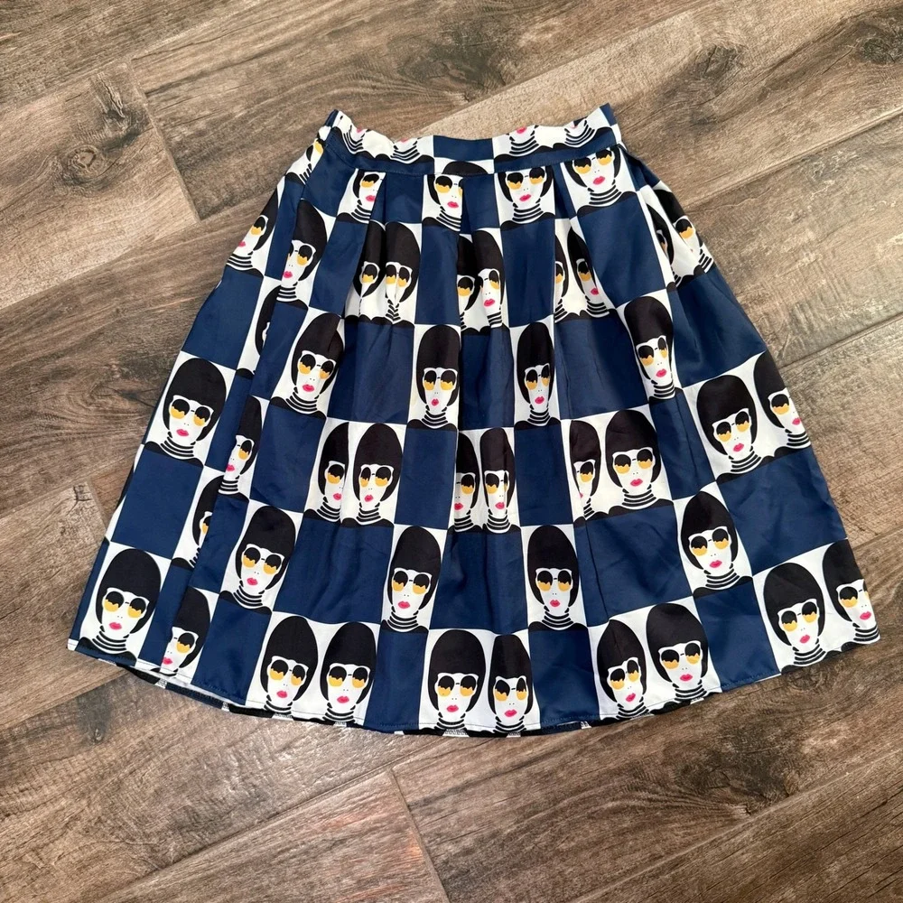 Cozy MOD Pop Art Graphic Pleated A-Line Skirt, Blue,M